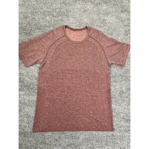 Lululemon Men's ‎ Burgundy Round  Neck Shirt Short Sleeve no size tag Size M?